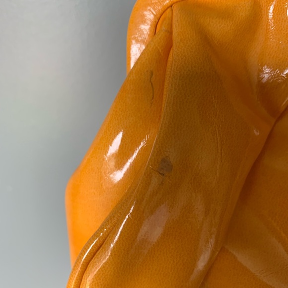 Chinese Laundry Puffy Orange Shiny Chain Strap Evening Bag Purse - Picture 2 of 3